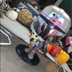 Big Mandalorian and Baby Yoda Funko Pop